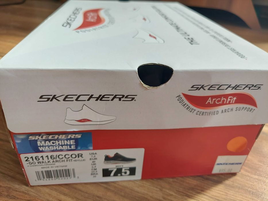 VAND adidasi SKECHERS ARCHFIT - marime 40 - SUA original