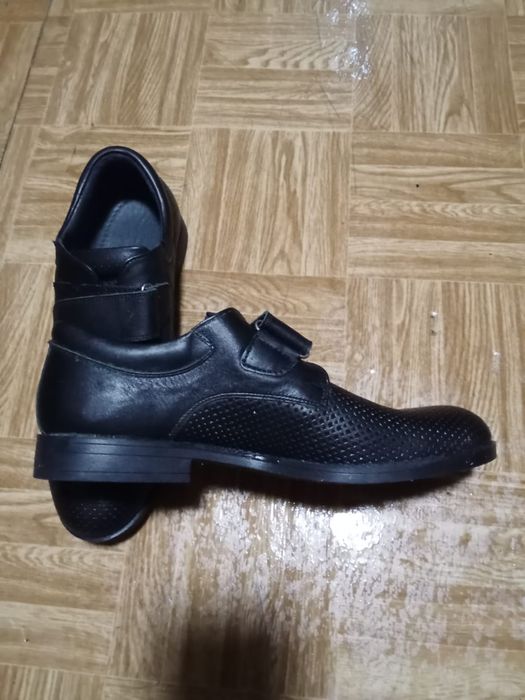 Школьная   обувь