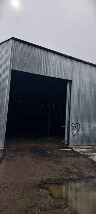 Сдаётся склад...