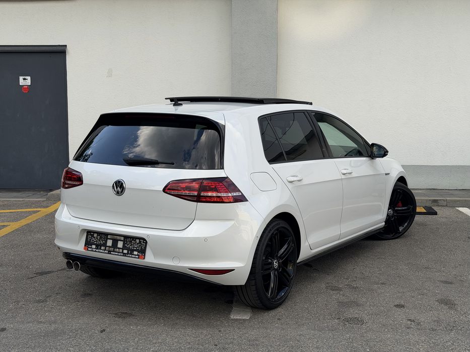 Volkswagen Golf 7 GTD AUTOMAT DYNAUDIO Webasto Distronic Camera Bi Xenon RATE Garantie