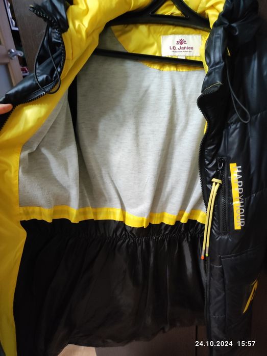 Пальто демисезонное, размер 146