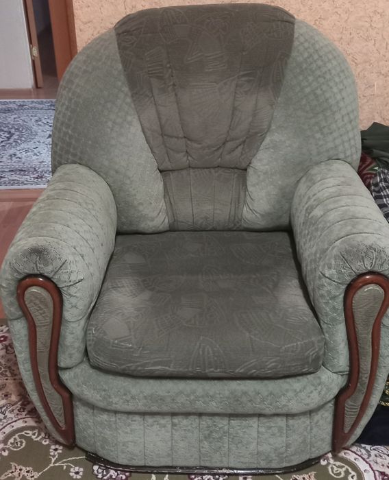 Продам Диван 3 2 1
