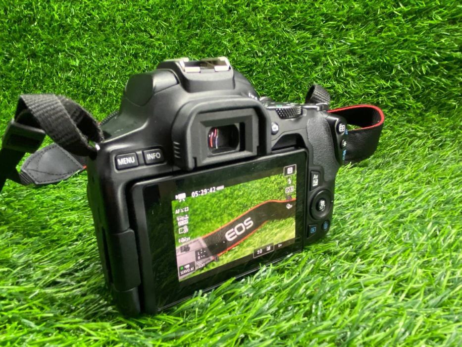 Canon eos 250d / кэнон / id7895