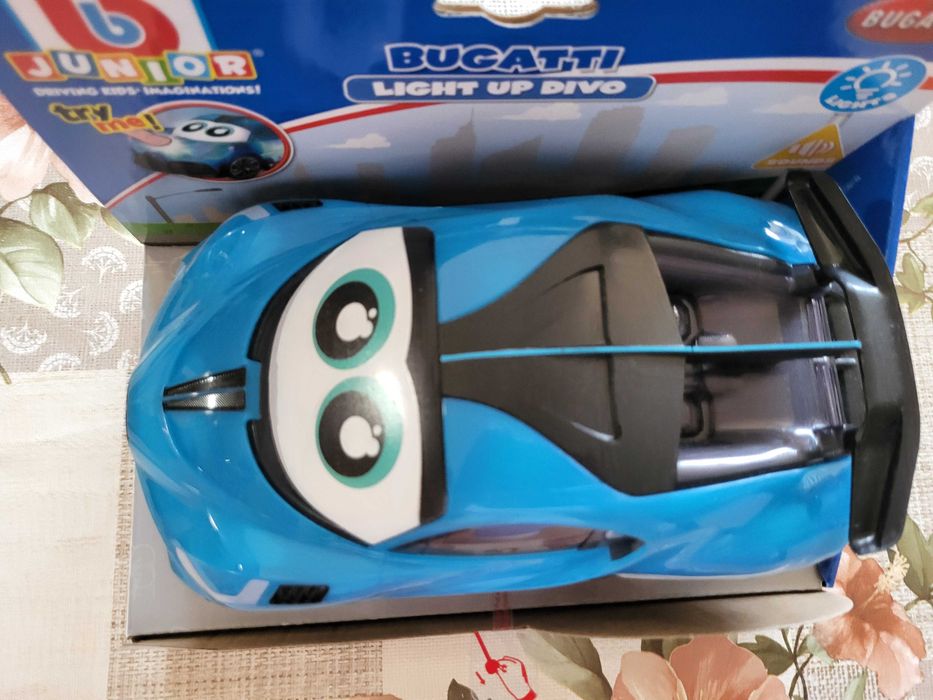 Детска количка със звук и светлини Bugatti Light up divo