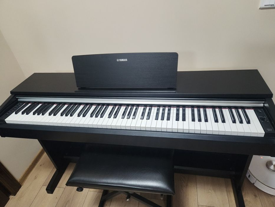 Pianina Yamaha YDP 142 Arius