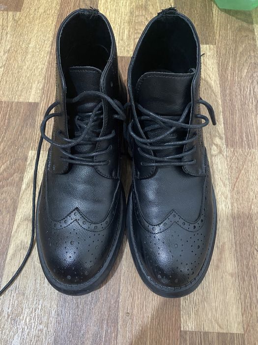 Продам мужские ботинки