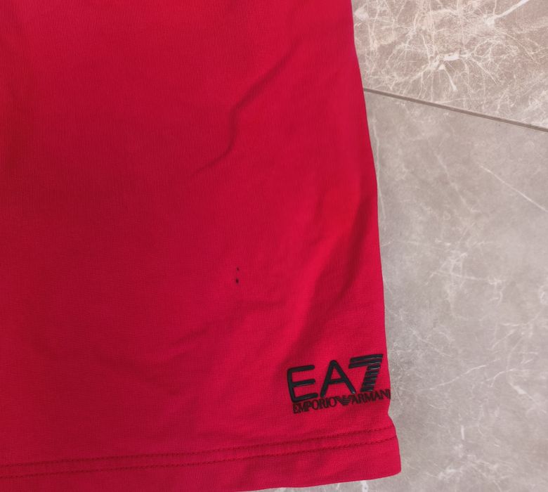 EA7 Emporio Armani къси панталони L