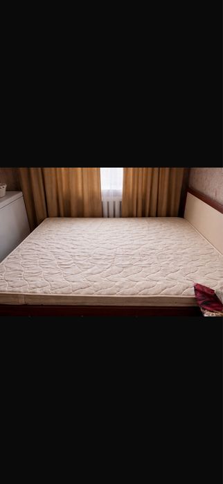 Продам гарнитур спальный