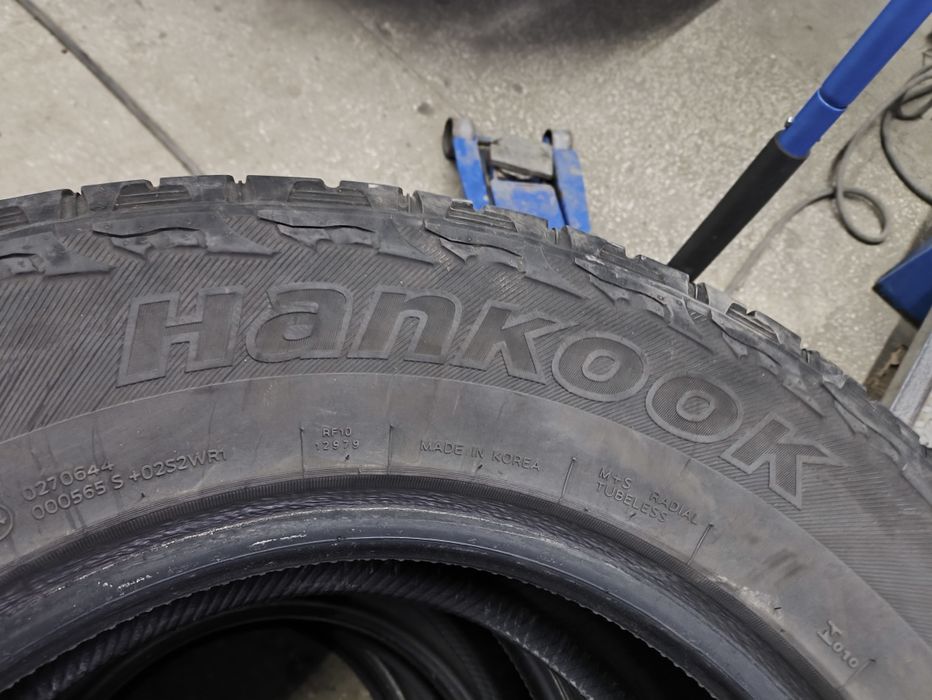 Резина Хэнкок  17 лето