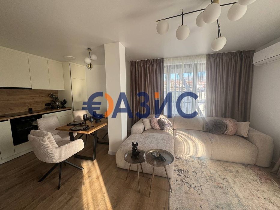 Продава се Двустаен апартамент в к.к. Слънчев бряг - 65 кв.м за 667 €/кв.м - Снимка #1