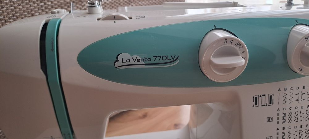 Masina de cusut minerva 32 cusaturi