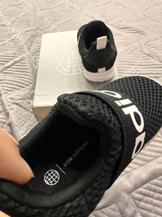 Продам детские адидас