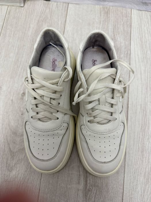 Отдам все эти пары за 4000