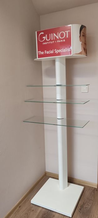 Стелаж / полица / рекламна стойка