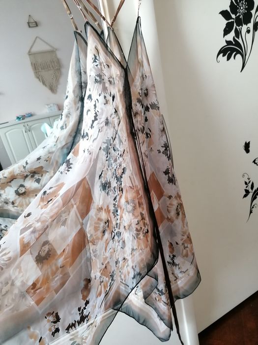 Rochita plaja transparenta, model in colturi