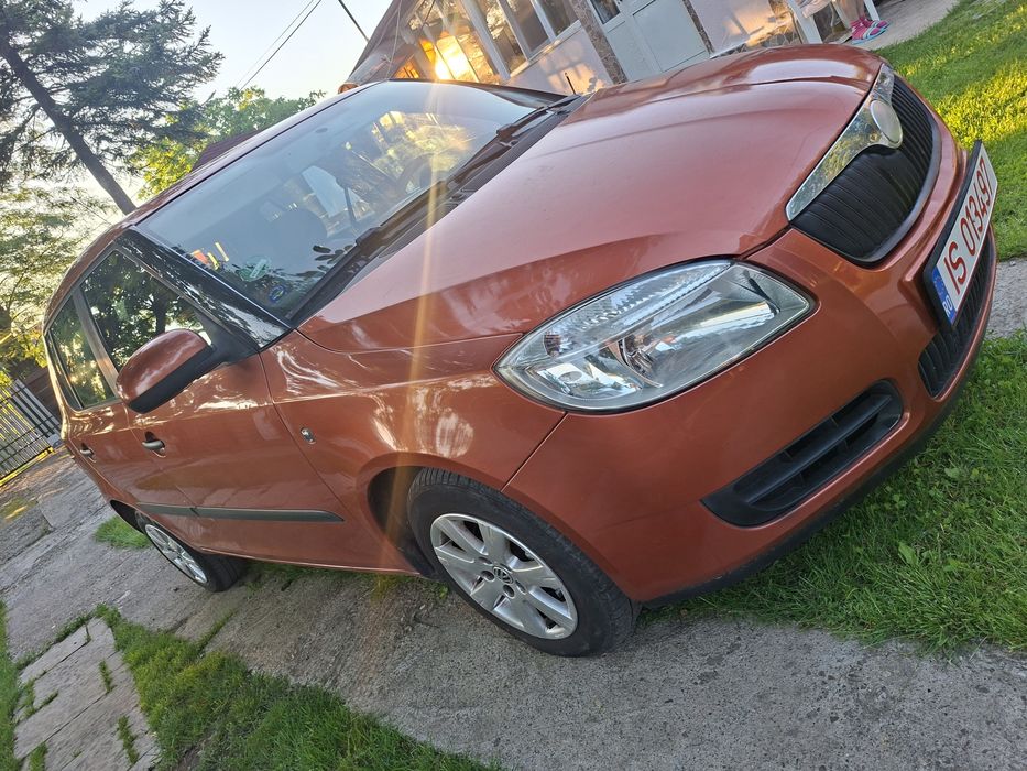 Skoda fabia 2 facelift  consum.mic  * nr rosii valabile.*