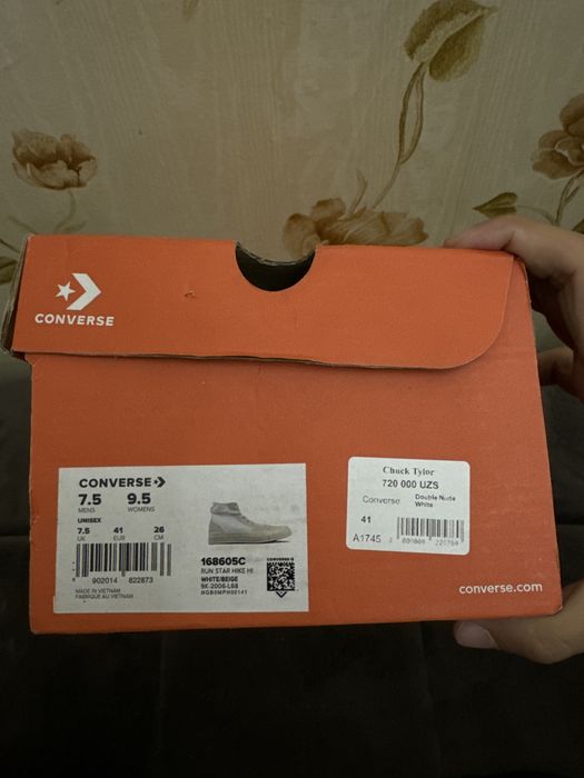 Converse Chuck Taylor новые
