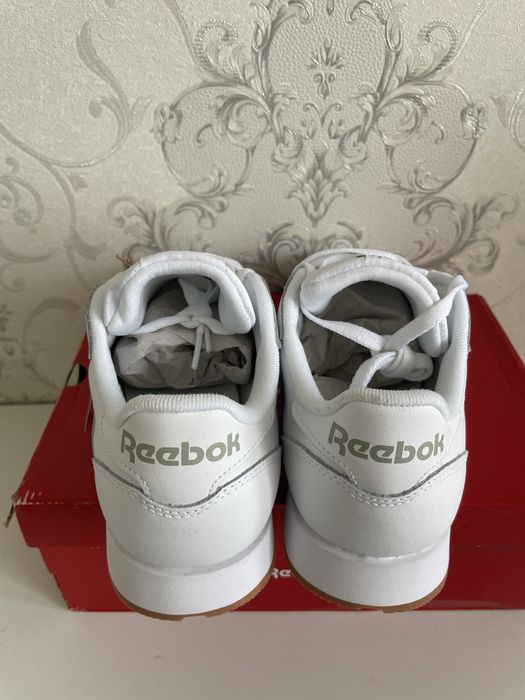 Кроссовки Reebok