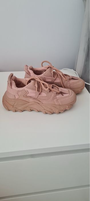 Adidasi crem bej maro marimea 37 NOI damă