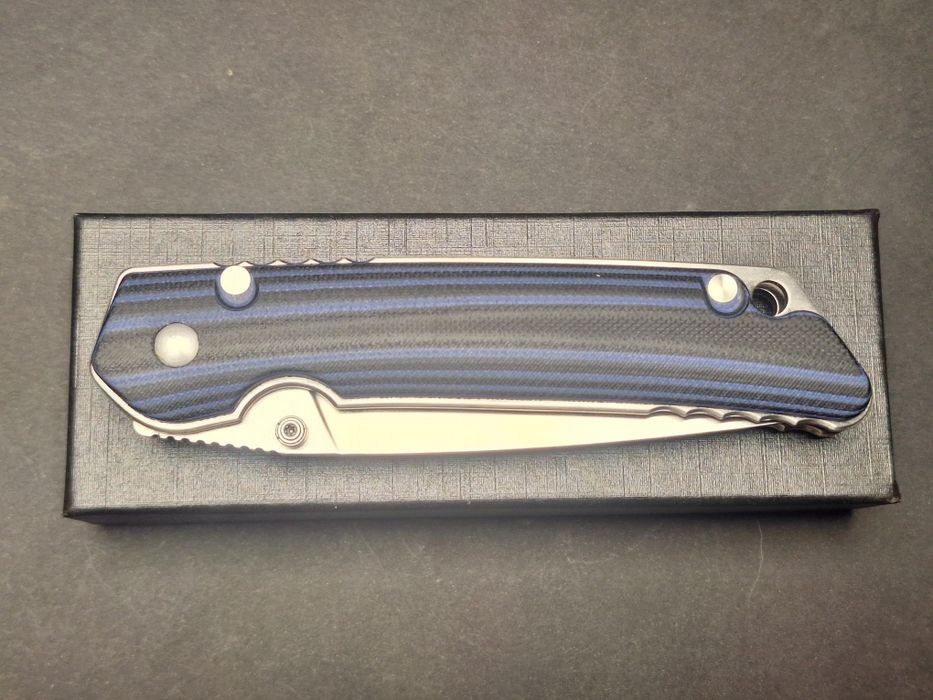 Сгъваем нож-стомана D2,дръжка G10