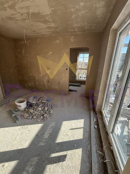 Продава се Двустаен апартамент в Варна, Център - 46 кв.м за 1220 €/кв.м - Снимка #2