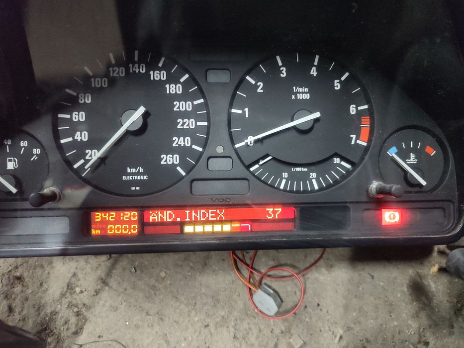 Щиток приборов на БМВ E34 525