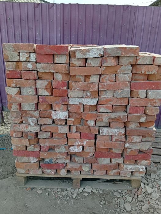 Продам советский  красный кирпич