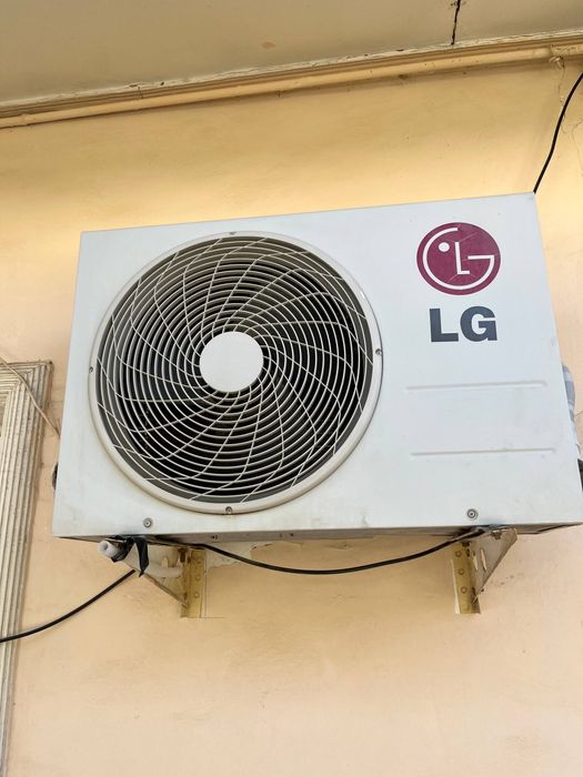 LG kondisaner sotiladi polni ishlaydi