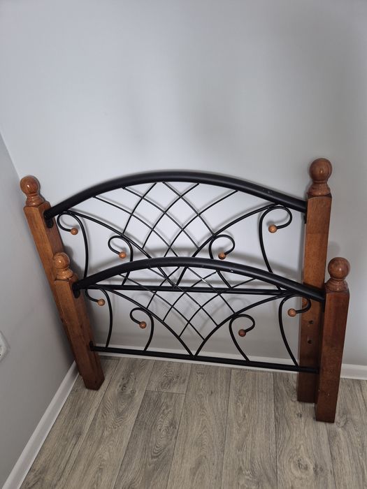 Кповать малайзиский