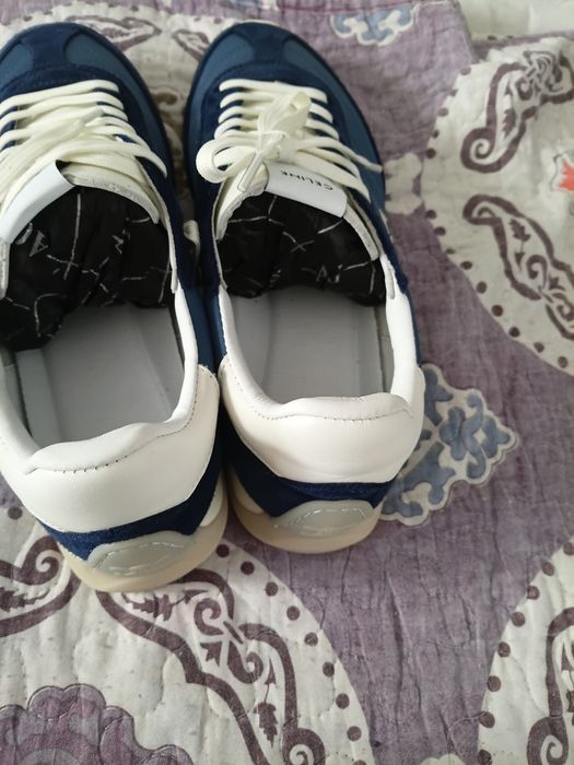 Продам кроссовки Celine