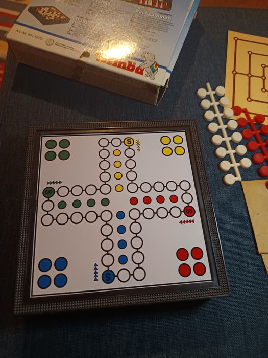 Магнитна дъска за шах и други игри