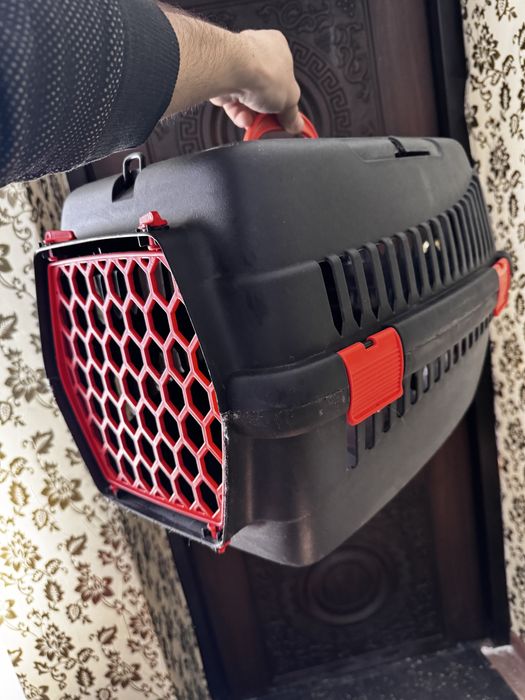 Продам переноску для собак