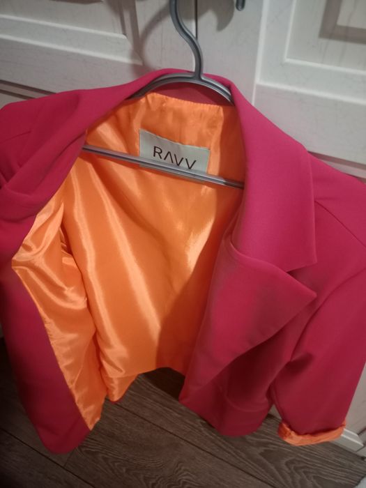 Вещи разные модели костюмы платья