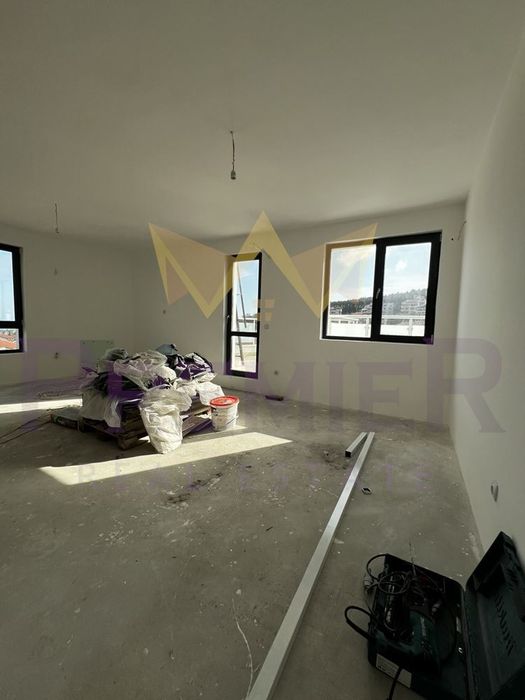 Продава се Четиристаен апартамент в Варна, Виница - 135 кв.м за 1058 €/кв.м - Снимка #6