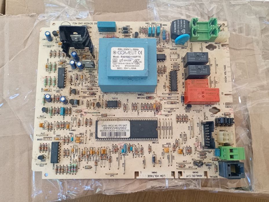 Vând placă electronică centrală termică ASTRON UNO,65100729