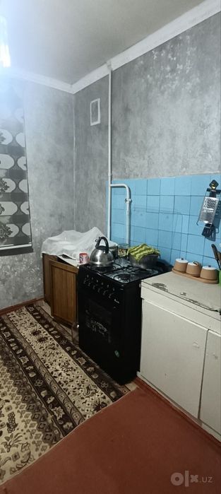Зарафшон шахридан тезда 1 хоналик уй сотилади. 2-этаж