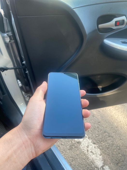 Samsung A32 телефон
