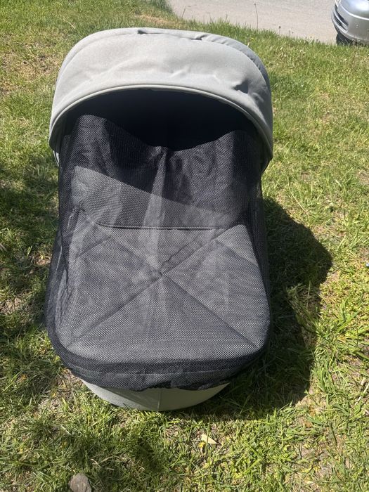 Бебешка комбинирана количка 2 в 1 KikkaBoo - Amani, Сива