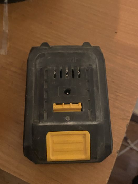 Батарейка шруповертка