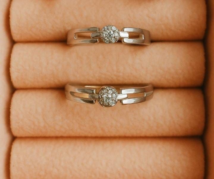 Продаю бриллиантовые серьги, город