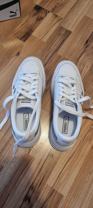 PUMA Спортни обувки Mayze с велур