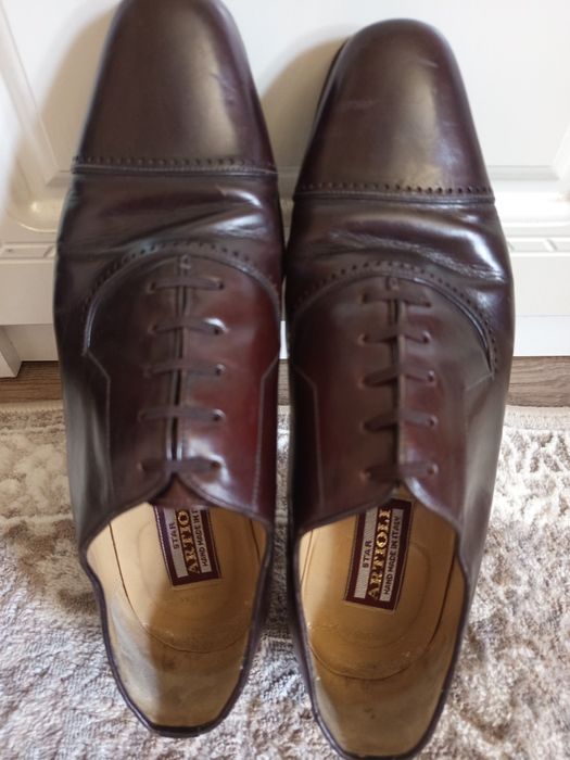 Продаю. Итальянские туфли .