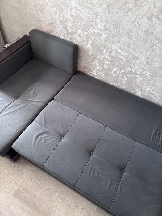 продается диван,в хорошем состоянии!.