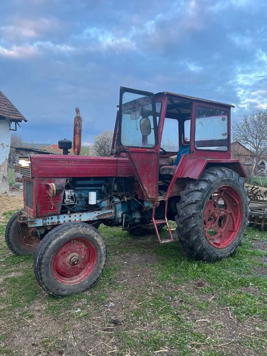 Tractor U650 cu disc