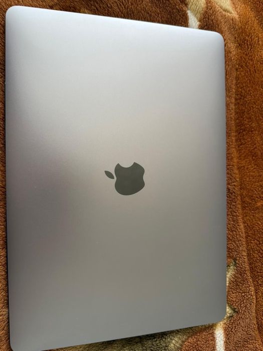 MacBook air m1 2020 года