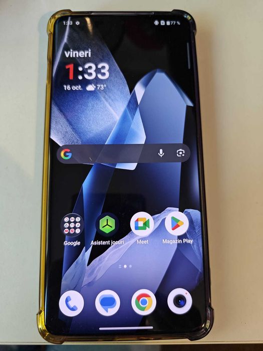 Smartphone One Plus 13 •256 GB •24 GB • impecabil