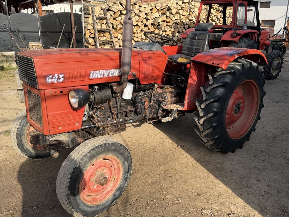 Vand Tractor UTB 445