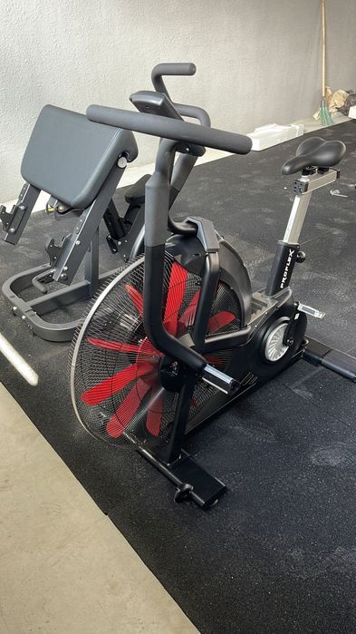 Велотренажёр. AirBike