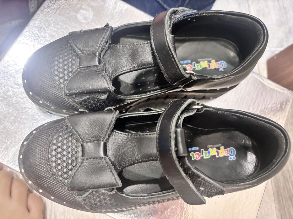 Детские обуви разные