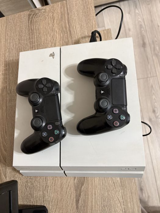 Плейстейшън 4 500 гб